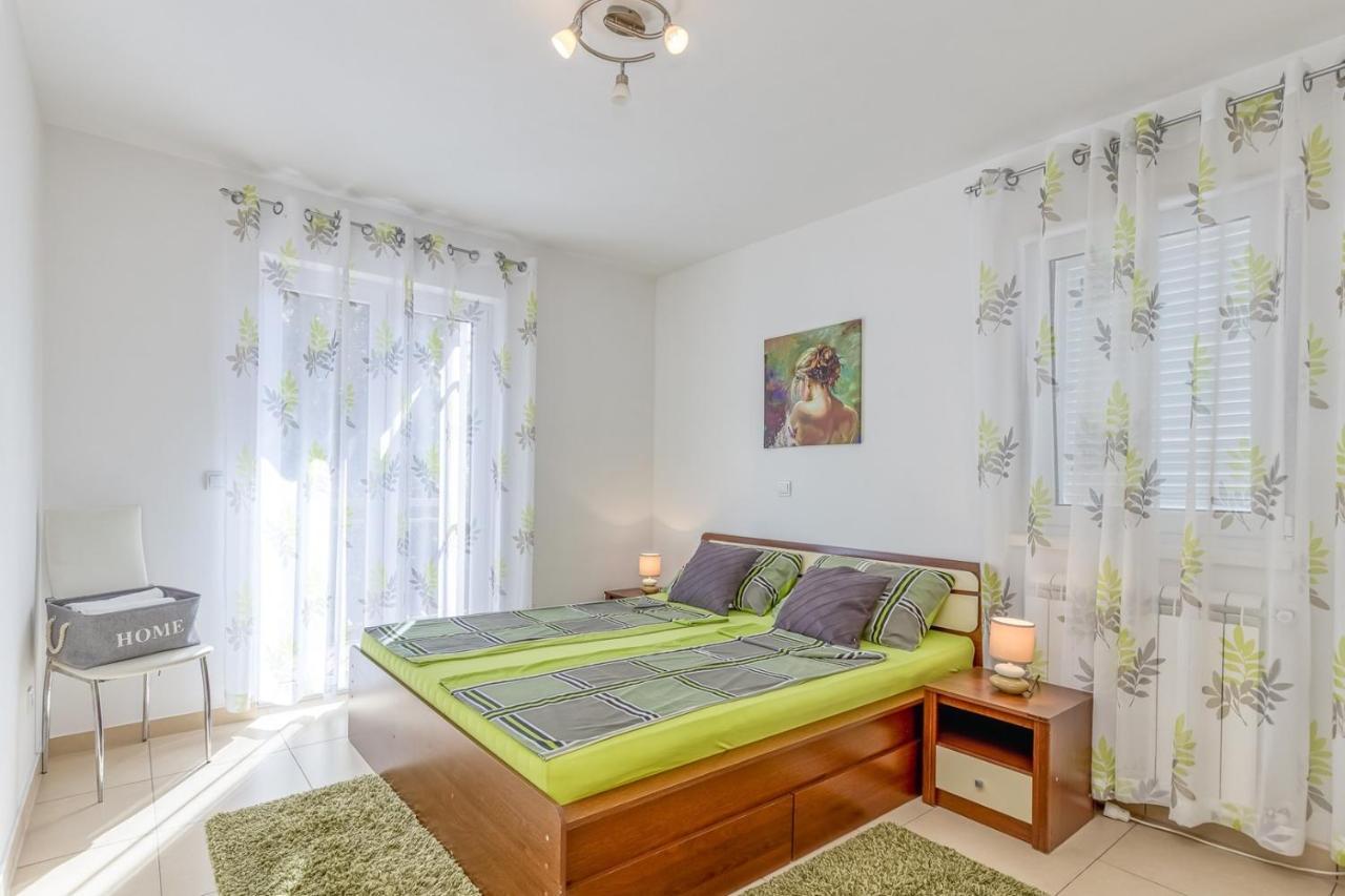 Apartments Kardumovic Kukci Exterior photo